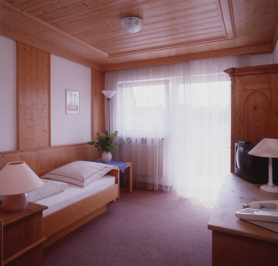 Hohenpolding Gasthaus Zur Linde מראה חיצוני תמונה